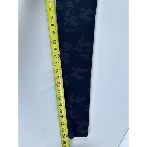SPANX Look at Me Now Seamless Leggings Heather Camo Size M Women’s Athletic Yoga - Picture 7 of 7
